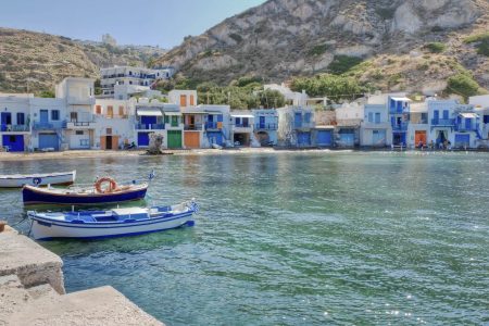 Κίμωλος: Ενας κατάλευκος παράδεισος που μοιάζει με ζωγραφιά… (Vid)