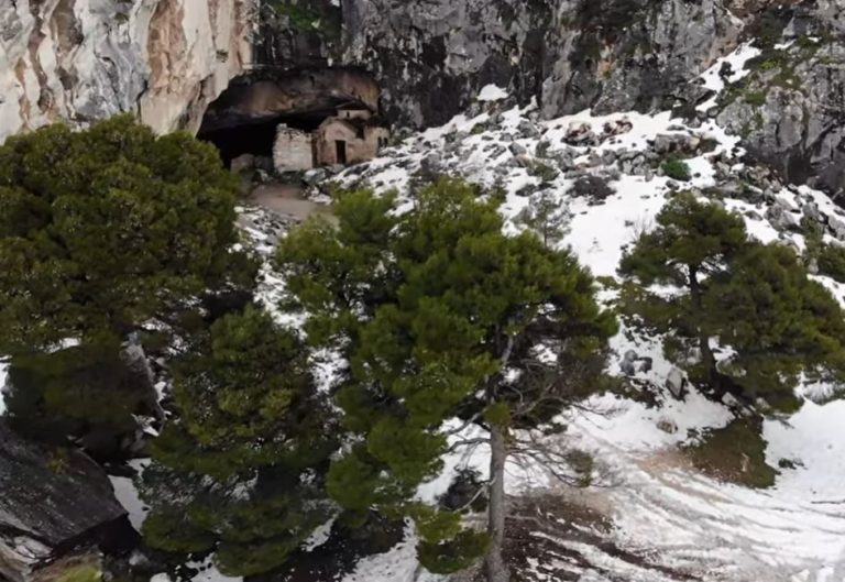 Σπήλαιο Νταβέλη