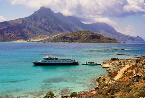 Γαμβρούσα: Ήρεμο ή άγριο, είναι το «Νησί των Πειρατών»
