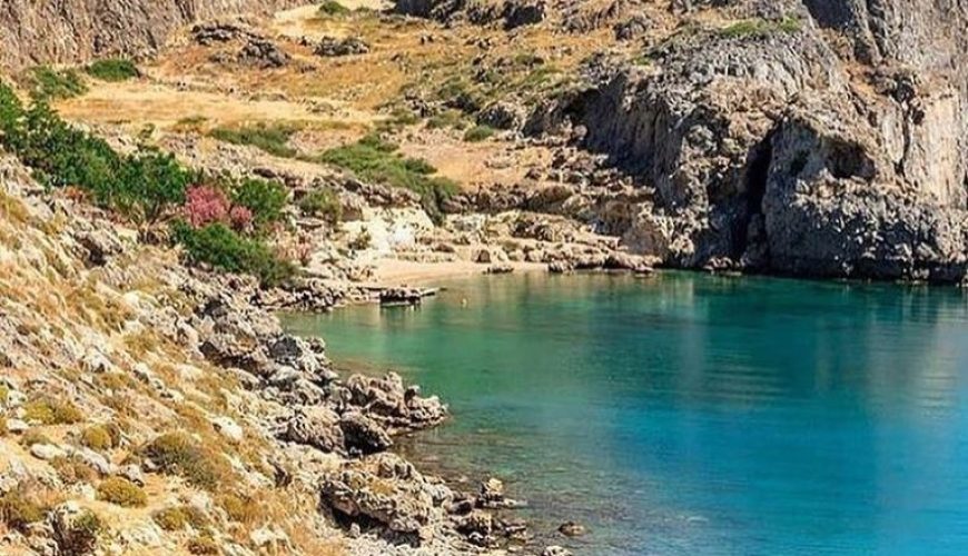 Βρίσκεσαι στη Ρόδο; Σπεύδεις για την παραλία του Αγίου Παύλου στη Λίνδο…