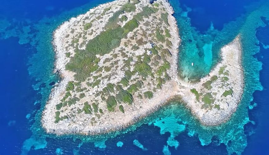 Φονιάς Εύβοιας Νησίδα