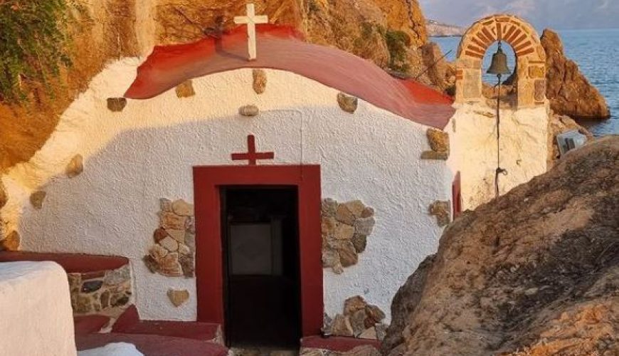 Παναγιά Καβουράδενα