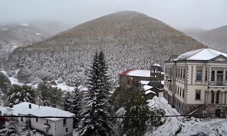 Πισοδέρι Φλώρινας: Ντύθηκε στα λευκά και είναι πανέμορφο…