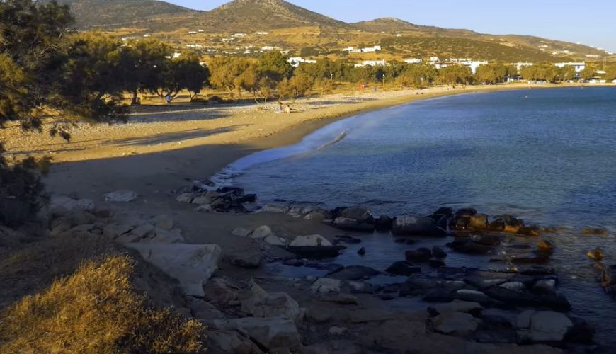 Πάρος: Ολες οι ομορφιές και οι παραλίες της σ’ ένα βίντεο 78 λεπτών!