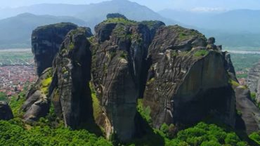 Μετέωρα: Τόσο επιβλητικά, όσο και ανεπανάληπτα! Εικόνες από ψηλά…