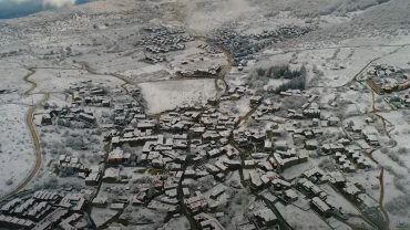 Αγιος Αθανάσιος Πέλλας: Υπέροχες εικόνες σε χιονισμένο τοπίο