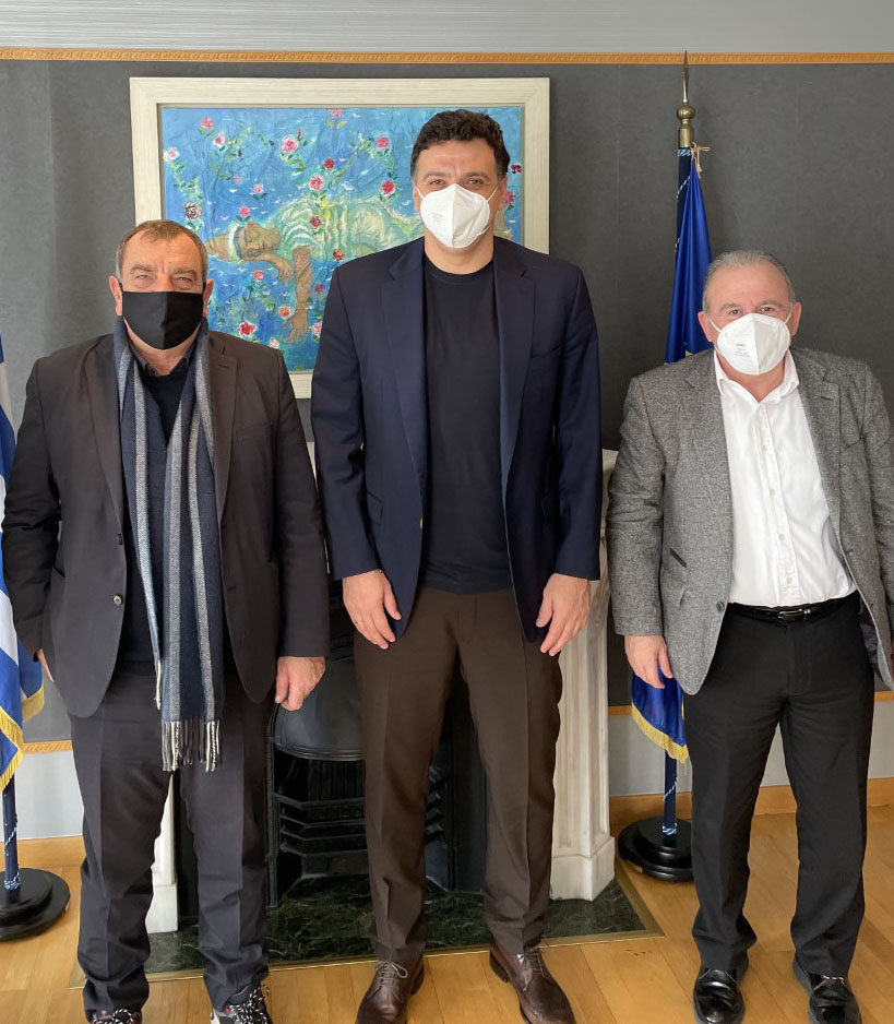 Σαντορίνη: Επίσκεψη του υπουργού Τουρισμού και συνεργασία με τον Δήμο Θήρας
