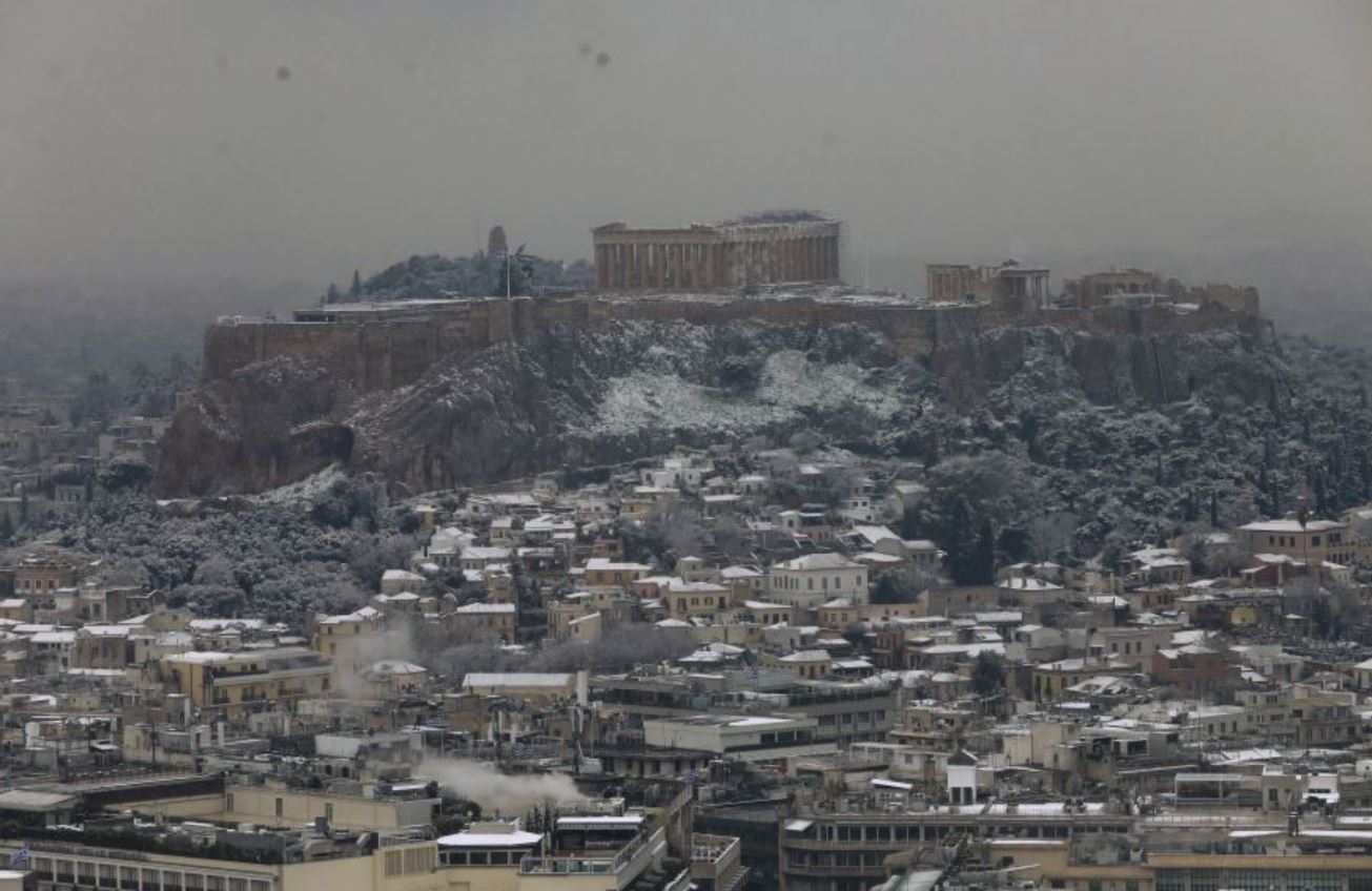 Η Αθήνα και η Ακρόπολη στα λευκά και τα καλύτερα post στο Instagram