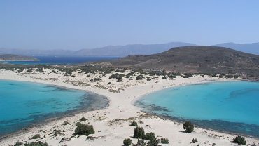 Ελαφόνησος: Το «σμιγοπέλαγο» νησί με τις ωραιότερες παραλίες