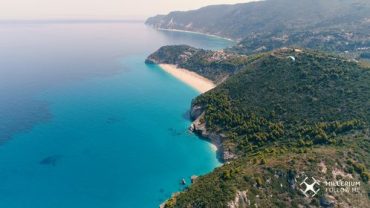 Λευκάδα: Το ελληνικό νησί με τα τιρκουάζ νερά