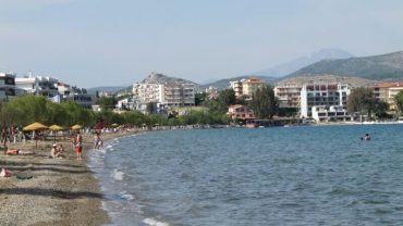 Λευκαντί: Παραλία για όλα τα γούστα μόλις μια ώρα από την Αθήνα