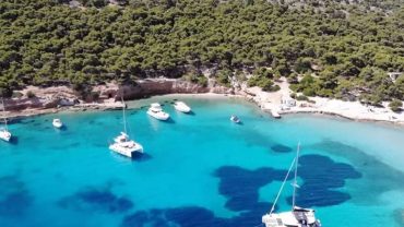 Μονή: Το νησί με το μυστικό τούνελ και τους παράξενους κατοίκους