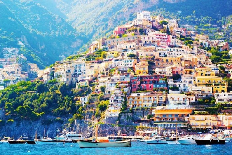 Ποζιτάνο: Το κόσμημα της ακτής του Αμάλφι στην Ιταλία