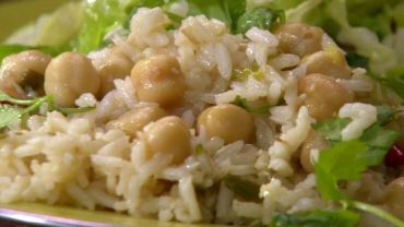 Στην Εύβοια τρώνε ρεβίθια με το ρύζι πριν γίνει «μόδα» το φακόρυζο