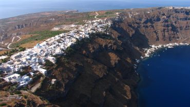 Θηρασιά: Ένας κρυφός θησαυρός δίπλα στη Σαντορίνη