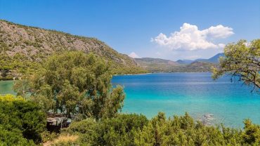 Η φαβέλα της Βουλιαγμένης που δεν ήξερες ότι υπάρχει