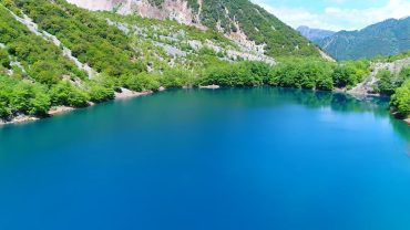 Λίμνη Στεφανιάδα: Η κατολίσθηση και η ατελείωτη φυσική ομορφιά