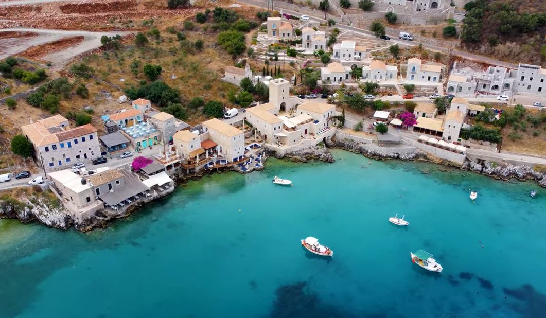 8 φανταστικοί καλοκαιρινοί προορισμοί σας περιμένουν χωρίς να μπείτε σε πλοίο…