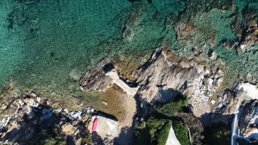 Prive παραλίες στο Κάτω Σούνιο για… δύο πετσέτες!