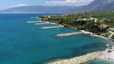 Ακρογιάλι Αβίας: 7 υπέροχοι τεχνητοί κόλποι για διακοπές στη Μεσσηνία…