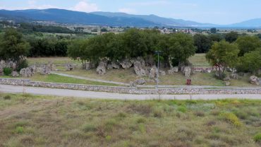 Νυμφόπετρα: Το δάσος απολιθωμάτων και ο μύθος της νύμφης…