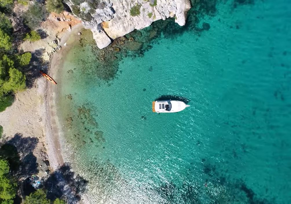 Σαλαμίνα: Αυτές είναι οι υπέροχες «κρυφές» παραλίες της…