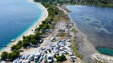 Φτερωτή Χαλκιδικής: Μια φανταστική λιμνοθάλασσα, ιδανική για οικογένειες