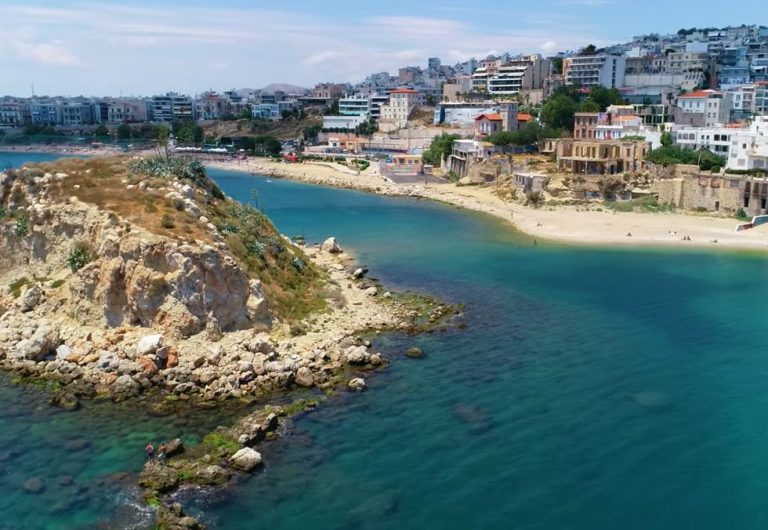 Το μυστηριώδες αρχοντικό Μαυρομιχάλη και οι μύθοι που το συντροφεύουν