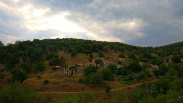 Παλιά Βίνιανη: Το χωριό «φάντασμα» με την τεράστια ιστορία (vid)