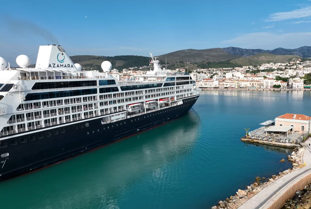 Το μεγαθήριο Azamara Quest στο λιμάνι της Χίου (vid)