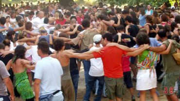 Οταν ξεκινά ο ικαριώτικος, σταματά ο… χρόνος (vid)