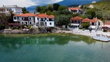 Λεφόκαστρο: Παραθαλάσσιο χωριουδάκι, βγαλμένο απ’ τα παραμύθια