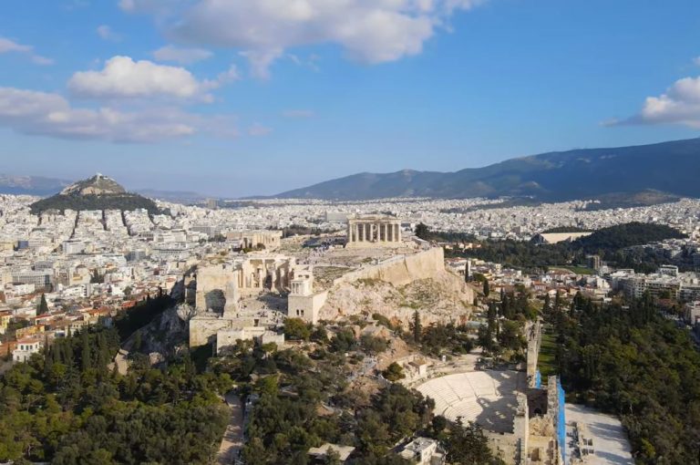 Ακρόπολη Αθηνών: Δείτε τον Παρθενώνα από ψηλά (Vid)
