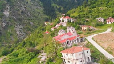Ροπωτό: Το χωριό που χάνεται από σπάνιο γεωλογικό φαινόμενο
