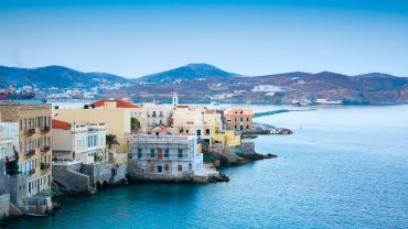 Σύρος: Οι πανέμορφες παραλίες της σε ένα βίντεο…