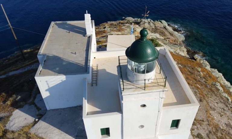 Φάρος Αγίου Νικολάου στην Κέα: Από τους πιο παλαιούς στην Ελλάδα