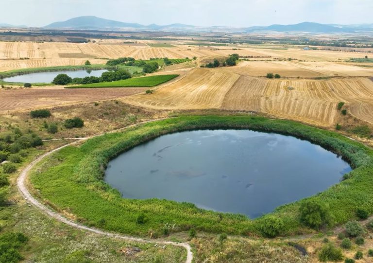 Λίμνες Ζερέλια: Σχηματίστηκαν από πτώση μετεωρίτη