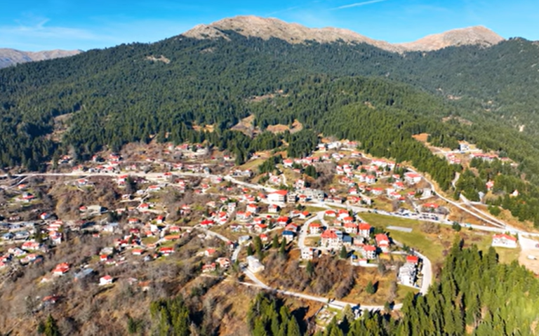 Νεραϊδοχώρι, το πανέμορφο ορεινό χωριό των Τρικάλων