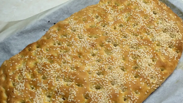 Παραδοσιακή λαγάνα: Η πιο εύκολη συνταγή