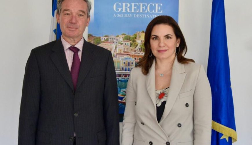 Τους πρέσβεις Βελγίου και Καναδά συνάντησε η Ολγα Κεφαλογιάννη