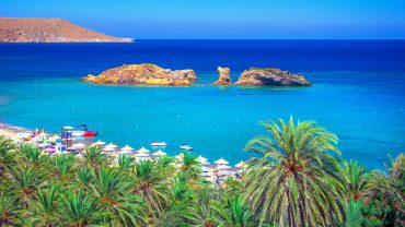 Βάι: Η παραλία με το μεγαλύτερο φοινικόδασος της Ευρώπης!