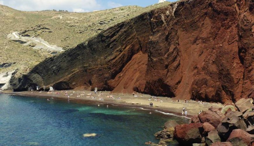 Σαντορίνη: Πανέμορφες ηφαιστειακές παραλίες για να επισκεφθείτε