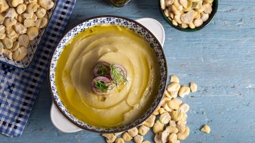 Εύκολη και γρήγορη συνταγή για φάβα Σαντορίνης