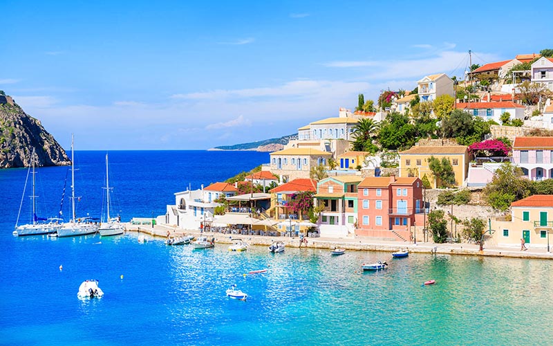 Κεφαλονιά: Εξωτικές παραλίες με κρυστάλλινα νερά