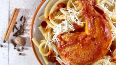 Κόκορας κρασάτος: Η σπεσιαλιτέ των ορεινών χωριών της Εύβοιας