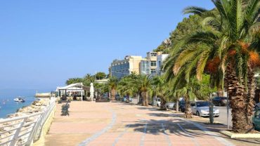 Λουτράκι Κορινθίας: Μια ανάσα από την Αθήνα