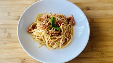 Μακαρονάδα με τόνο: Μια νόστιμη συνταγή από την Αλόννησο για να γλύφετε τα δάχτυλα σας