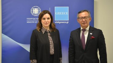 Η Ολγα Κεφαλογιάννη συνάντησε τον πρέσβη της Σιγκαπούρης