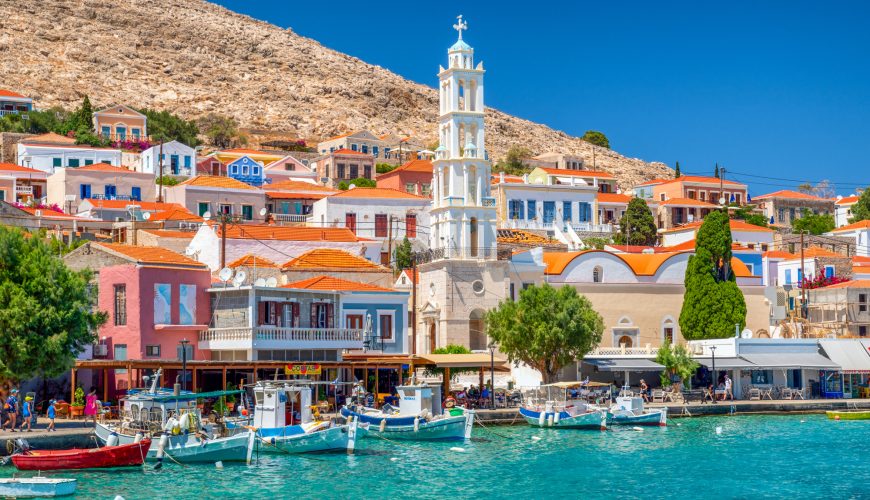 Χάλκη: Το «πορφυρένιο» νησί με τα τιρκουάζ νερά!