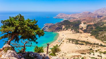 Παραλία Τσαμπίκα: Το «διαμάντι» της Ανατολικής Ρόδου!